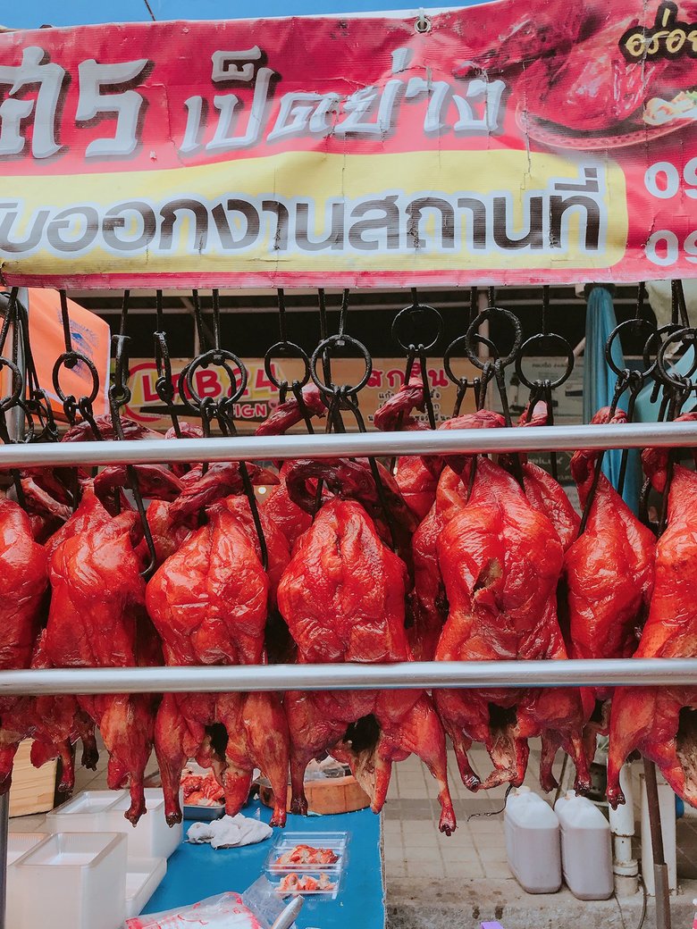 鷹村さんがタイで暮らしていた頃に撮影した市場の様子