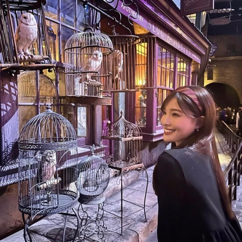 ハリーポッタースタジオツアーで思い出に浸る土屋さん