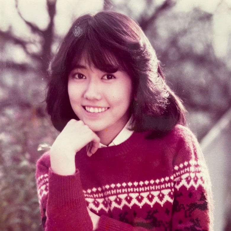 デビュー間もないころの松本伊代さん