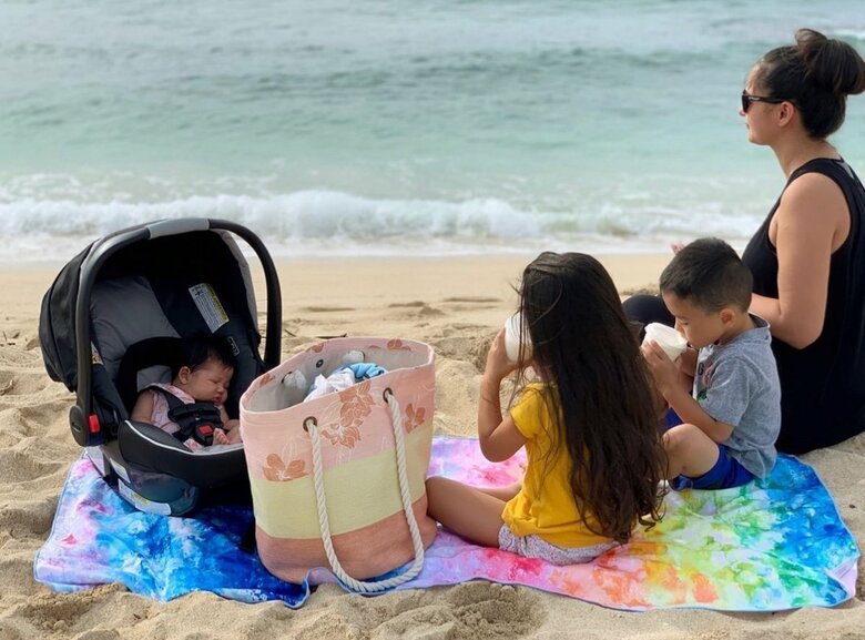 ハワイと日本の二拠点生活を送っていたローラさん一家。一時期は章仁選手のレンタル移籍に伴い、シアトルでも暮らしていたのだそう