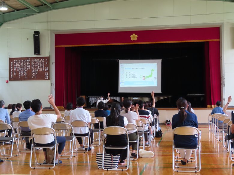 小学校の保護者向けの講演会