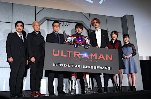 左から白石稔さん、神山健治監督、荒牧伸志監督、木村良平さん、江口拓也さん、潘めぐみさん、諸星すみれさん