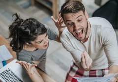 おとなしい旦那が「長年秘めた妻への不満」を大爆発させたら…何が起こった?!