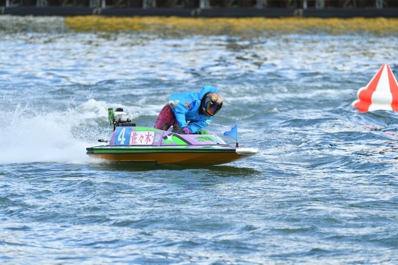 レース中の佐々木さん