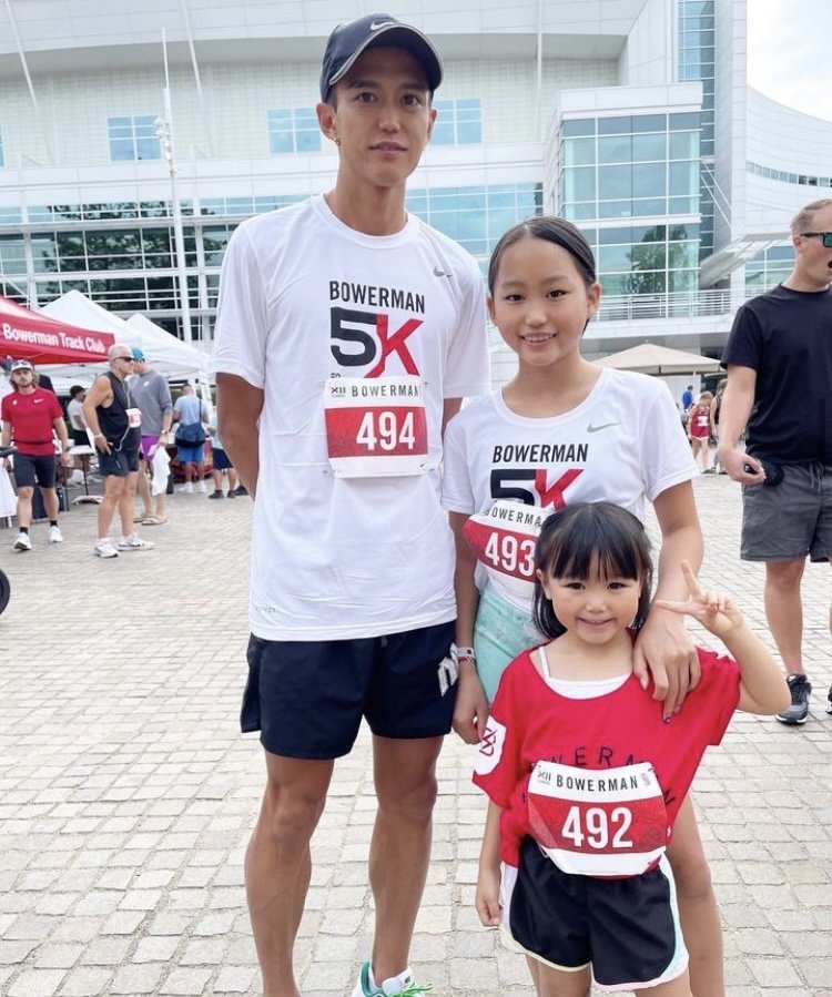 ランニング大会に出場する長女と次女