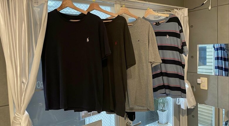 オシャレな古着が並ぶ店内の様子を公開