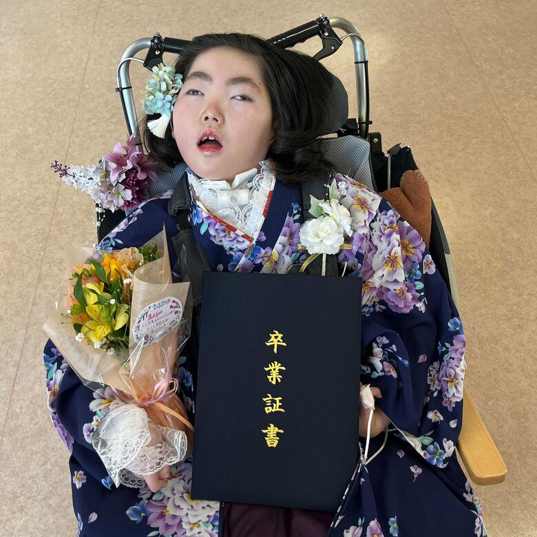 長女、中学卒業にて
