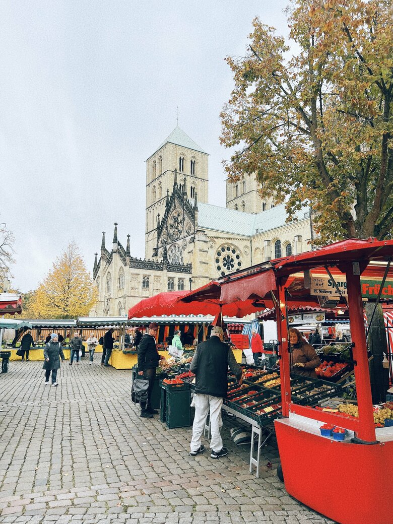 旅行先での風景を写真におさめるのも趣味のひとつ