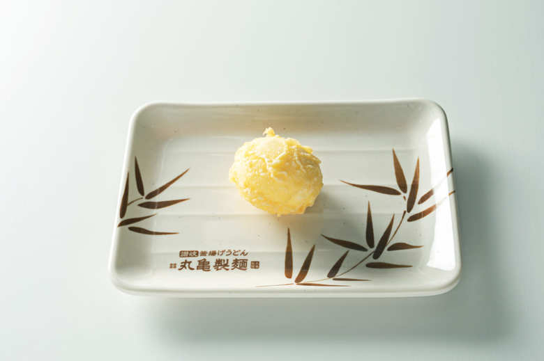 丸亀製麺の天ぷら「半熟卵天」