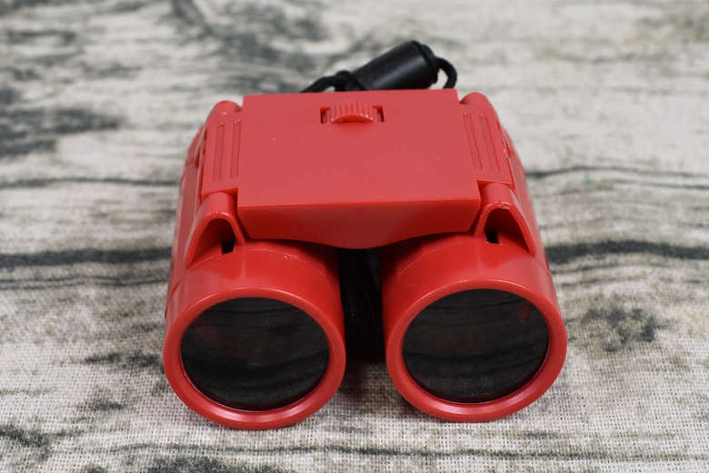 ダイソーのおすすめ商品「ミニ双眼鏡」の使用画像2