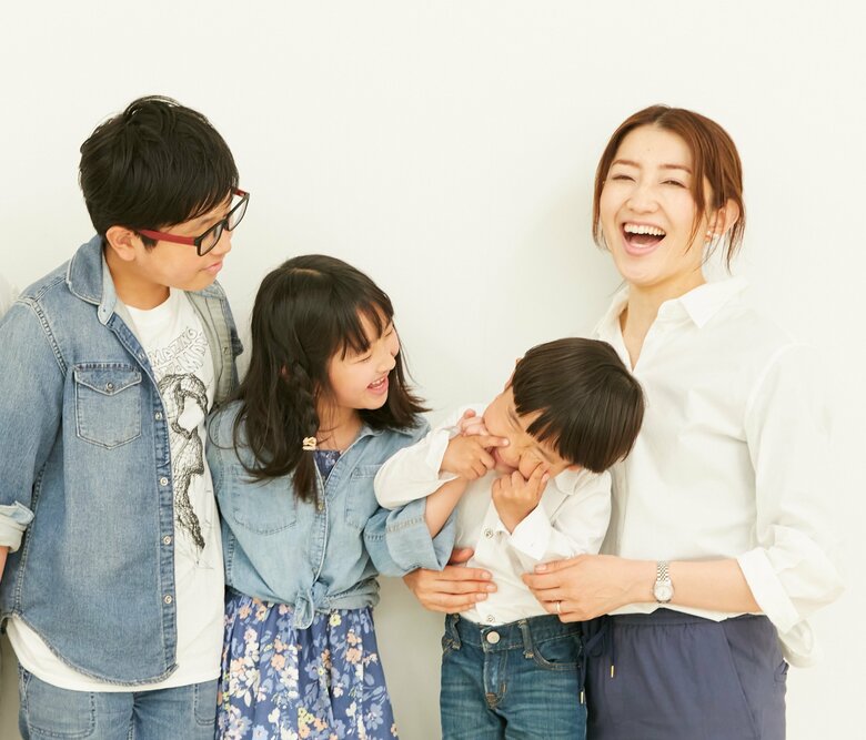 3人の子どもたちと