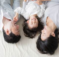 朝起きたら布団がびしょ濡れ… 秋だからこそ気になる寝汗対策