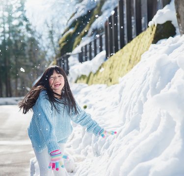 旅行前に子どもが熱を出したら…強行する？キャンセル料はどうなるの？
