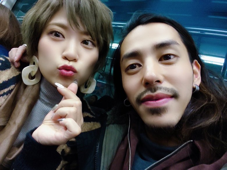 つき合って間もないころの信子さんと夫・ジーザスさん
