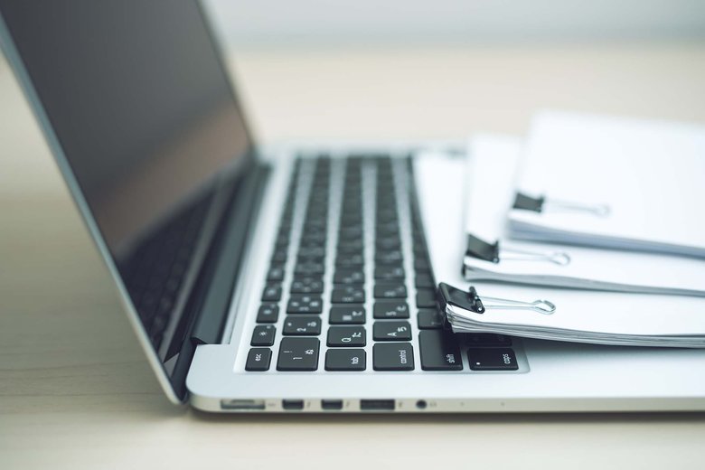 デスクの上のPC