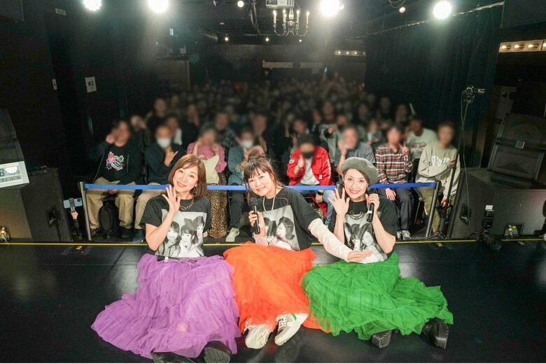 2024年11月、元乙女塾メンバー「まきあみさち」でトーク&LIVE。左から松野さん（ribbon）、宮前真樹さん（CoCo）、今井佐知子さん（Qlair）