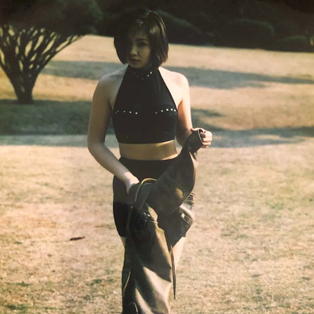 宣材写真の撮影中の堀田さん