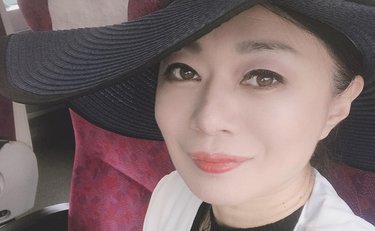 「愛情に平等はない」サンコンの第3夫人・北山みつきが明かす一夫多妻のリアルと「他の妻の子どもの学費まで払う」今