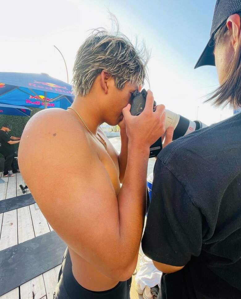 いつも自分に厳しいというカノアさん。鍛え抜かれた体に思わず目を奪われます！