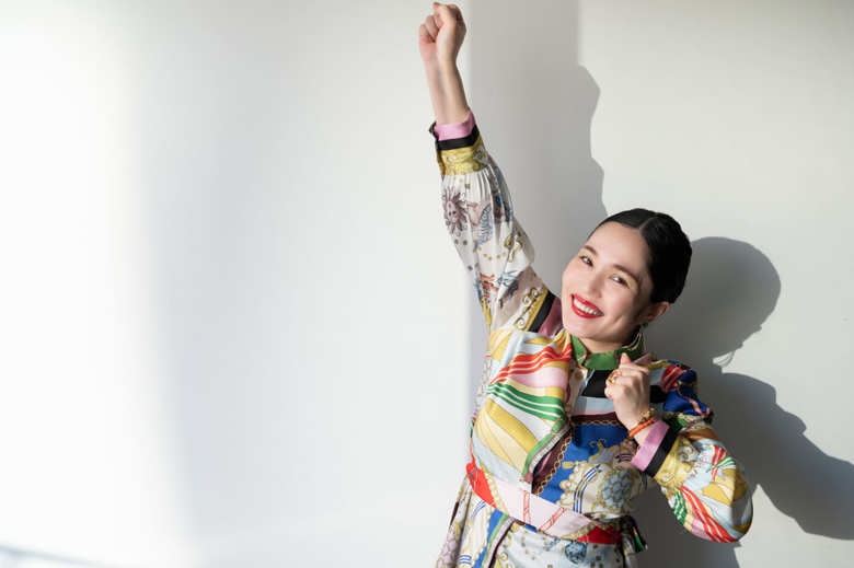 いまだに手書きが好きで、タブレットを使いこなせないというアナログな一面も