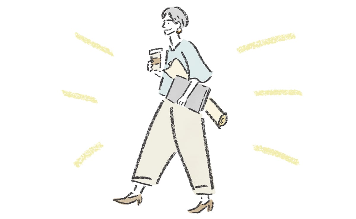 いきいきとしたグレイヘアの女性