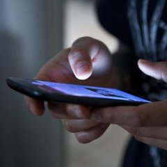 修学旅行をこっそり監視「子どものすべてを把握したい」毒親ママが怖すぎる!!