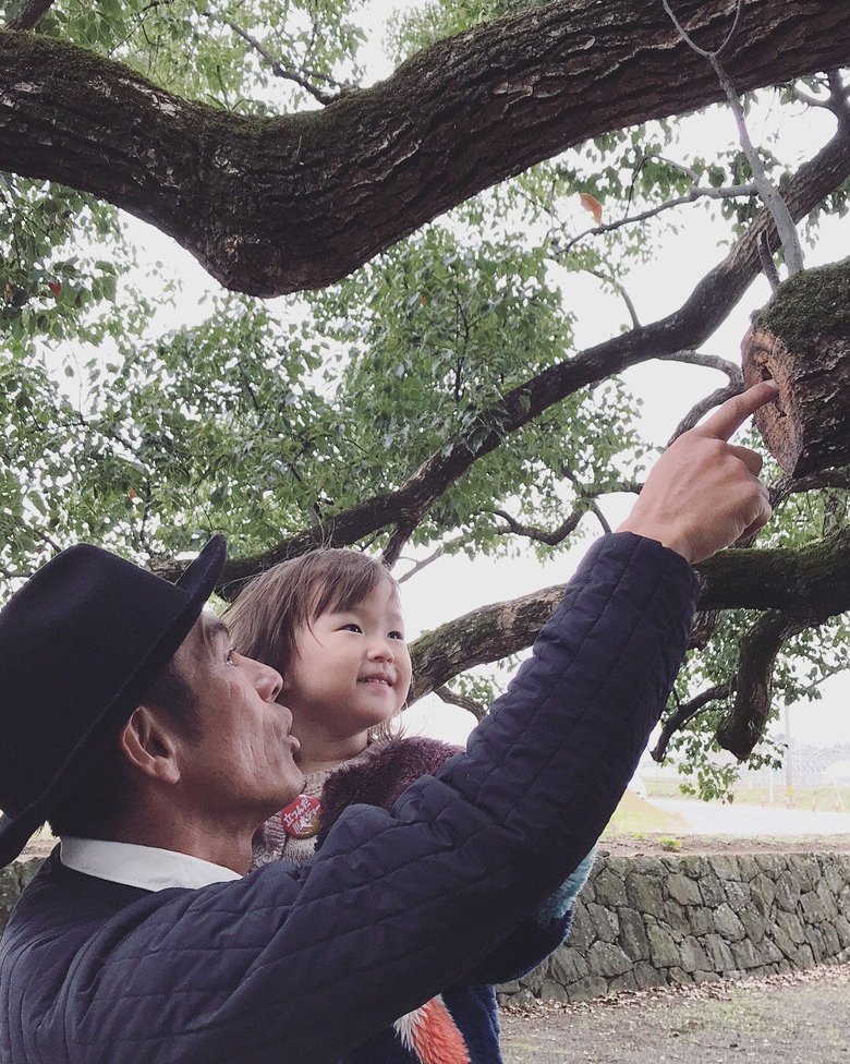 たくさんの大人にも見守られながら、「なまこちゃん」はすくすく育っています