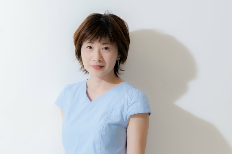 局アナ時代の仰天エピソードから専業主婦時代の葛藤、ジブリ映画のような森の中での暮らしぶりや夫婦のほっこり話まで話題が尽きず、気づけば取材は2時間近くに！