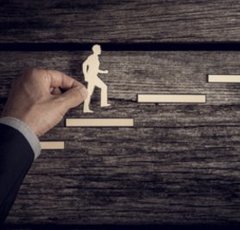 昇進の打診…先輩を差し置いて受けても大丈夫なの？