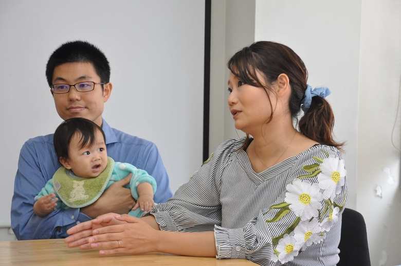 古谷野謙太さん・こえりさんも、長男を連れてインタビューを受けてくれました
