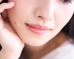 唇が笑顔の良し悪しを決める…やっちゃいけないリップメイクって？