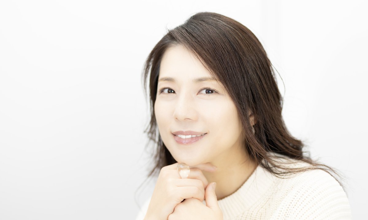 元「癒し系」グラビアクイーン・吉岡美穂 “ヴィジュアル系”夫との家庭