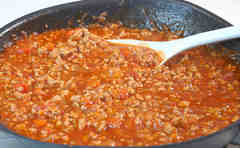 たった10分！ 余ったミートソースの“手抜きレシピ”が大反響！