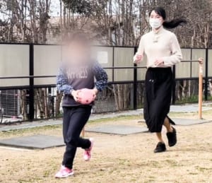 子どもの遊び相手になることも