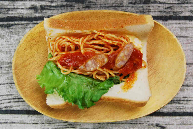 ファミマの人気サンドイッチグルメサンドナポリタンの画像02