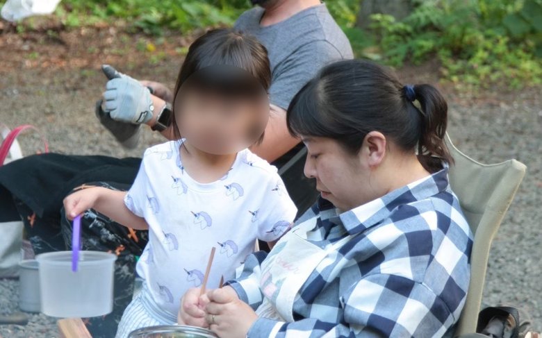 家族で休日にキャンプを楽しむ村上さん