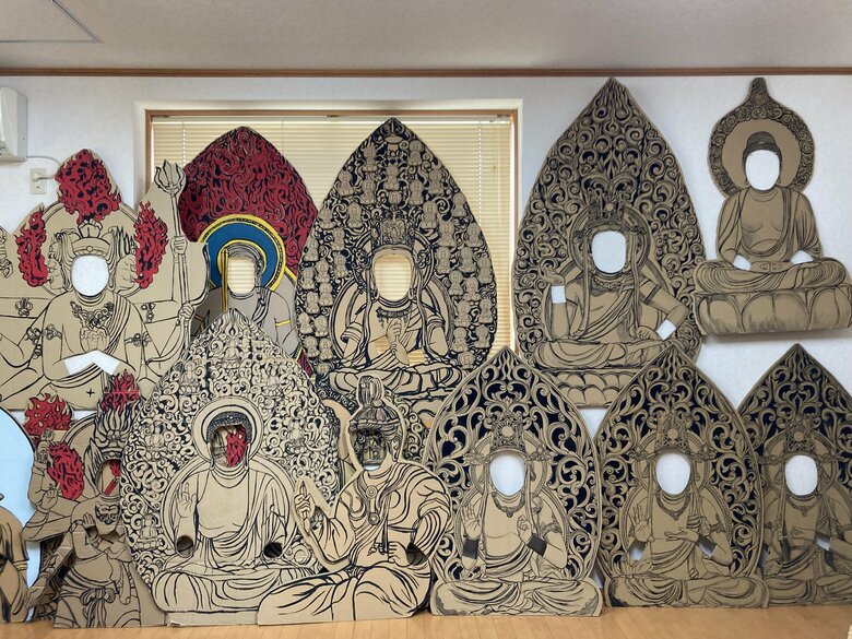 これまでに制作した仏像顔出し看板