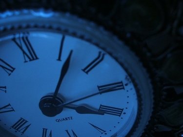 夫の帰りが今日も遅い！本当にそれ、残業ですか？知っておくべき妻の対処法