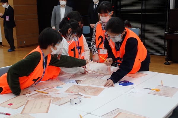 藤村女子中の「ナゾ解き入試」の様子（画像提供：首都圏模試センター）