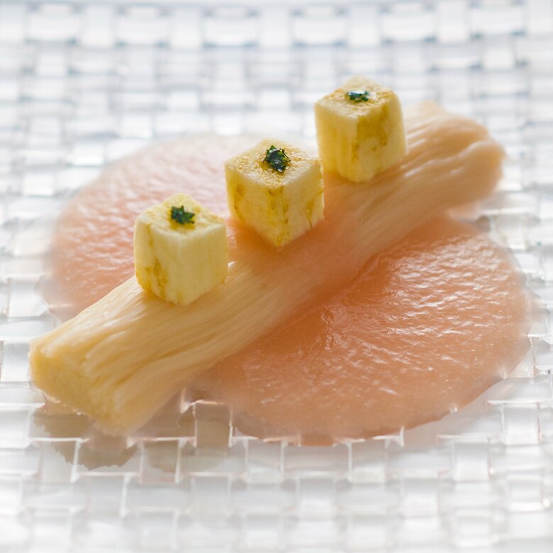 水なすと桃のすり流しそうめん