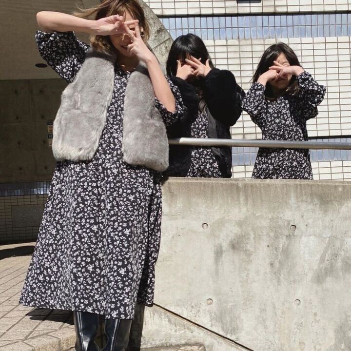 おしゃれに目覚め始めた娘さんとのリンクコーデ。3人ともおしゃれ！（写真提供／本人）