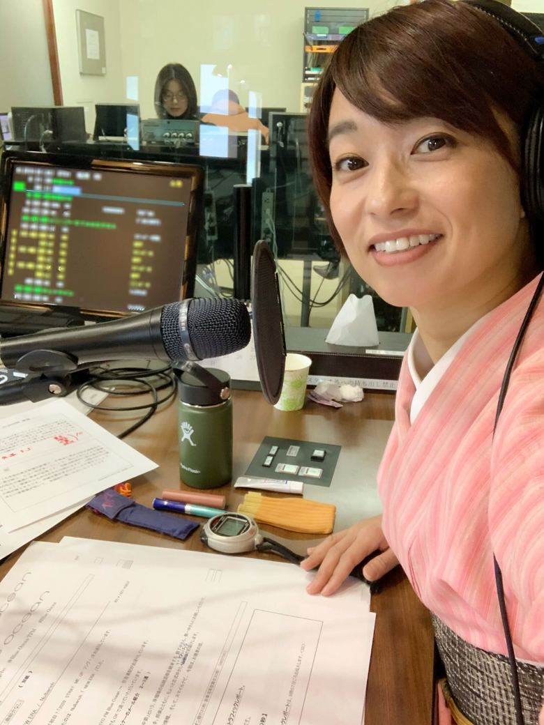 ラジオは年末年始も通常営業。元日からの生放送に着物で挑む住吉さん


盆暮れ正月休みなしで「インフラになろう」と決意
