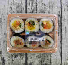 ファミマ「韓国風海苔巻 キンパ」348円でツナキムチ＆ナムル2種の味が楽しめる！