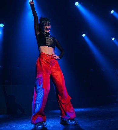 衣装は親の手作りで」TWICE・MOMOの姉hanaの原点「落ち込んでいる暇が