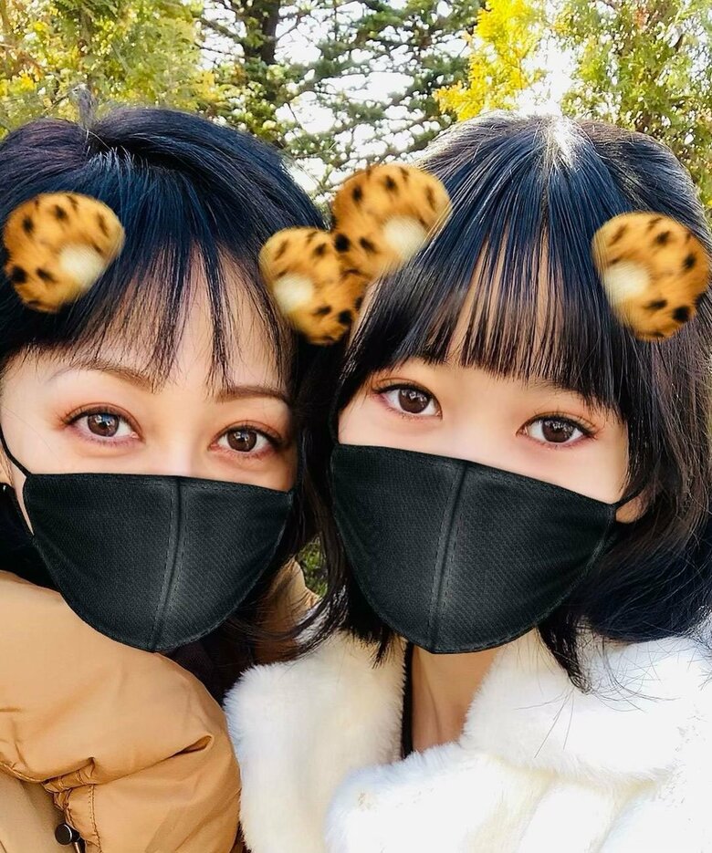 長女の陽舞莉ちゃんとのツーショット／浅香唯インスタグラム（yui_asaka_official）より