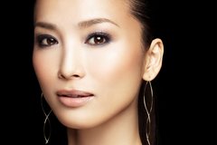 「インスタの宅飲みライブ配信で酔っ払いすぎて怒られた」モデル・倉本康子が目指す50代の歩み方