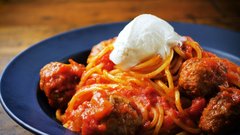 ルパンでおなじみ”ミートボールパスタ” マスタードホイップのっけ