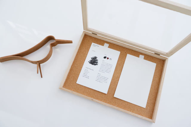 メモを貼れるウッドボックス