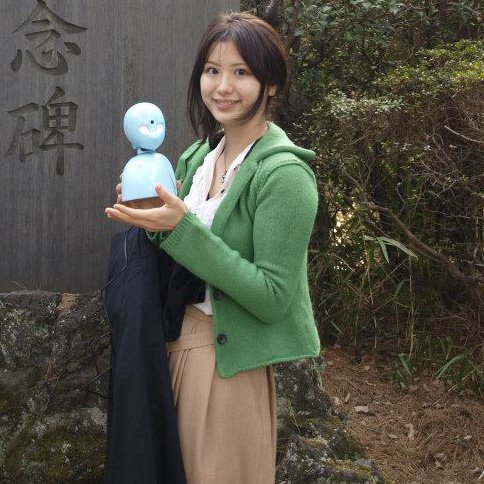 初期のOriHimeを持つ結城さん