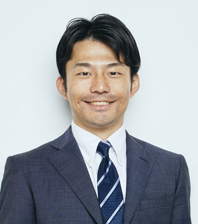 筑波大学医学部卒。国立国際医療研究センターで勤務医として働くなかで予防医療の重要性に気づき、産業医として多くの企業を担当する。2019年2月　株式会社Dr.健康経営を創業。医療専門性にもとづき、働く人や企業の健康経営をサポート。全国の企業に産業医サービス、ストレスチェックなどを提供する。